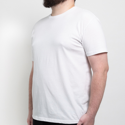 Camiseta Blanca de Cuello Redondo