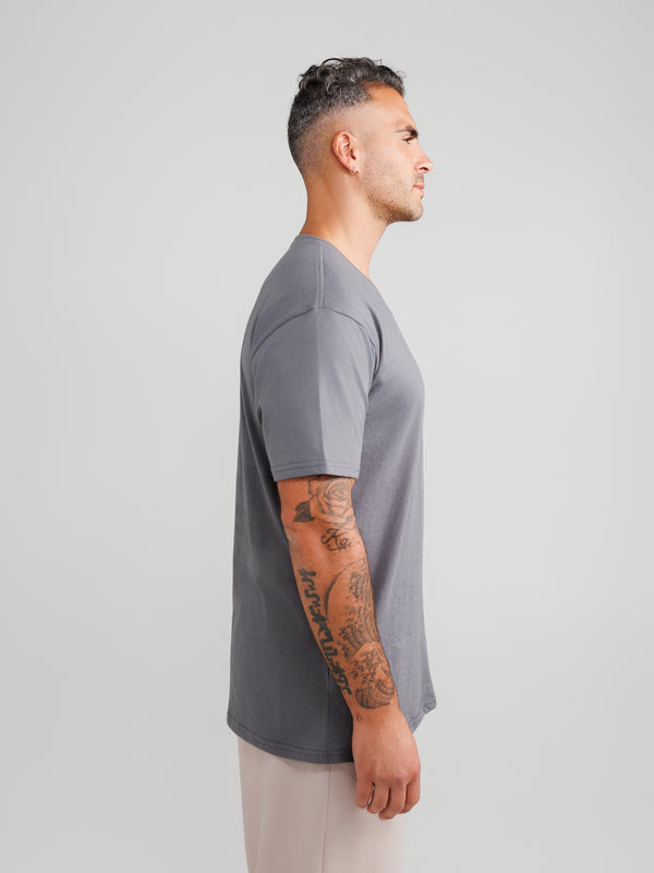 Camisetas de cuello en V gris oscuro