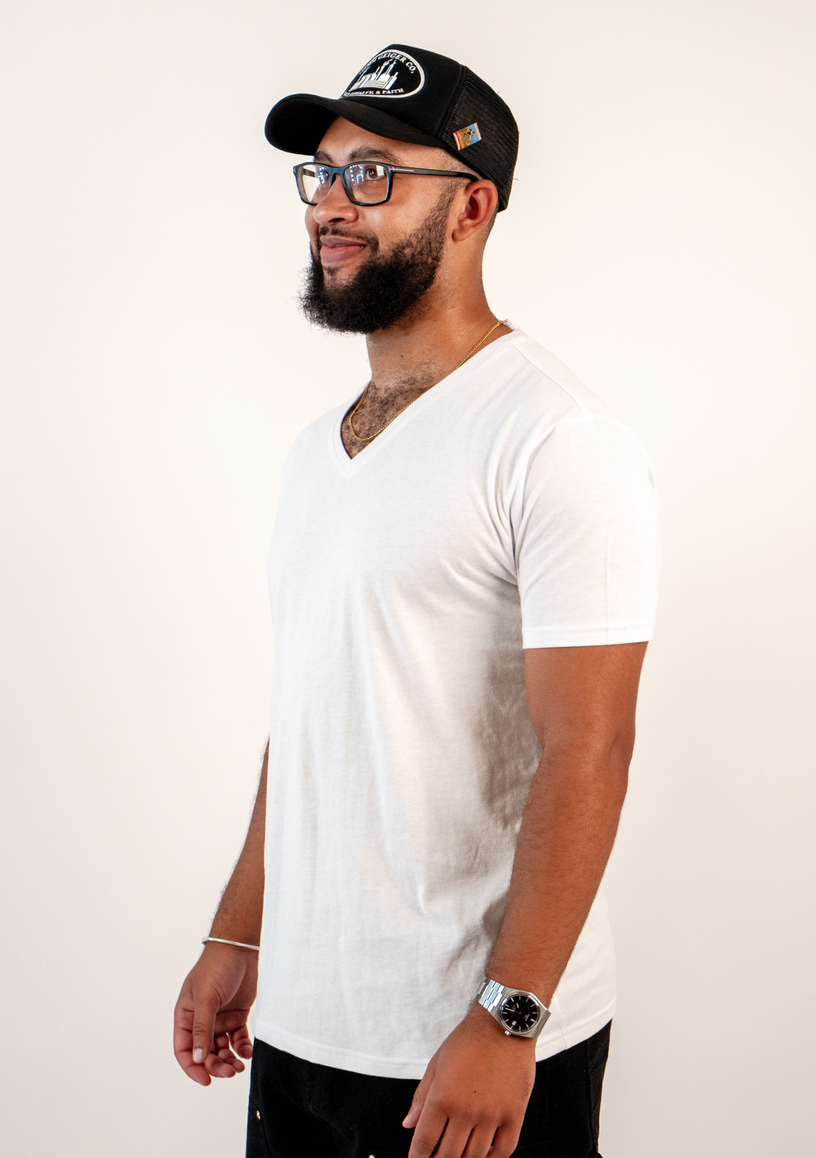 Camisetas blancas de cuello en V