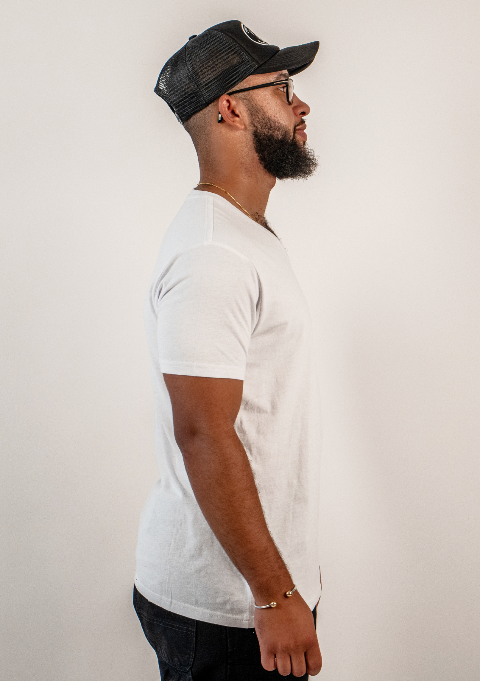 Camisetas blancas de cuello en V