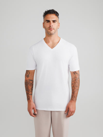 Camisetas blancas de cuello en V