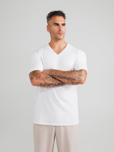 Camisetas blancas de cuello en V